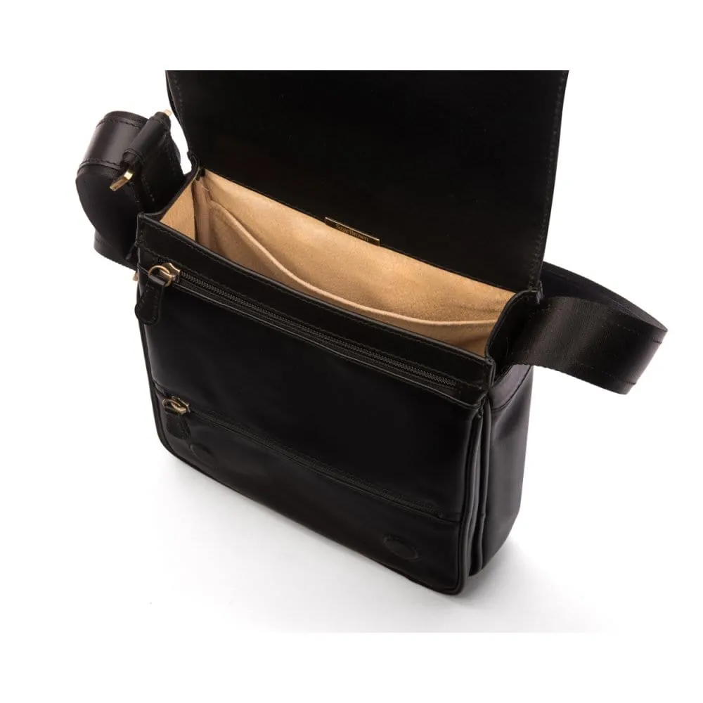 A4 Portrait Medium Leather Messenger Bag - Black