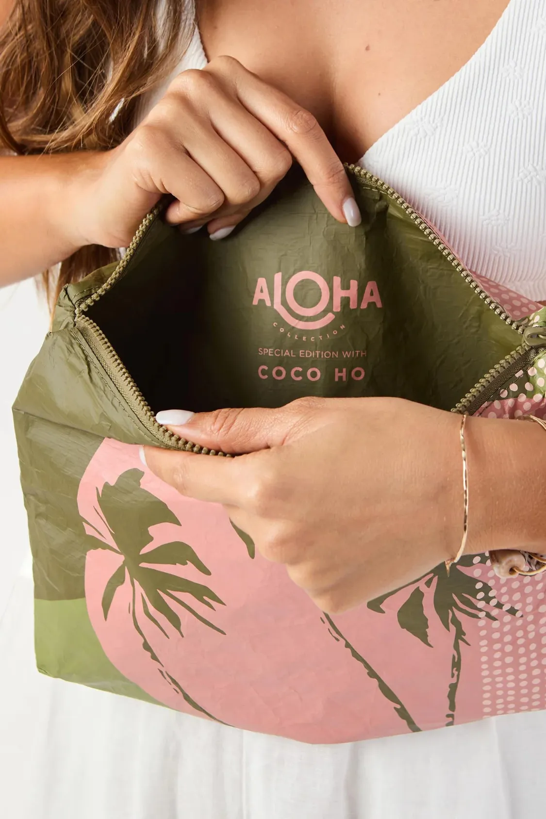 ALOHA COLLECTION - MID POUCH PAUMALU BY COCO HO