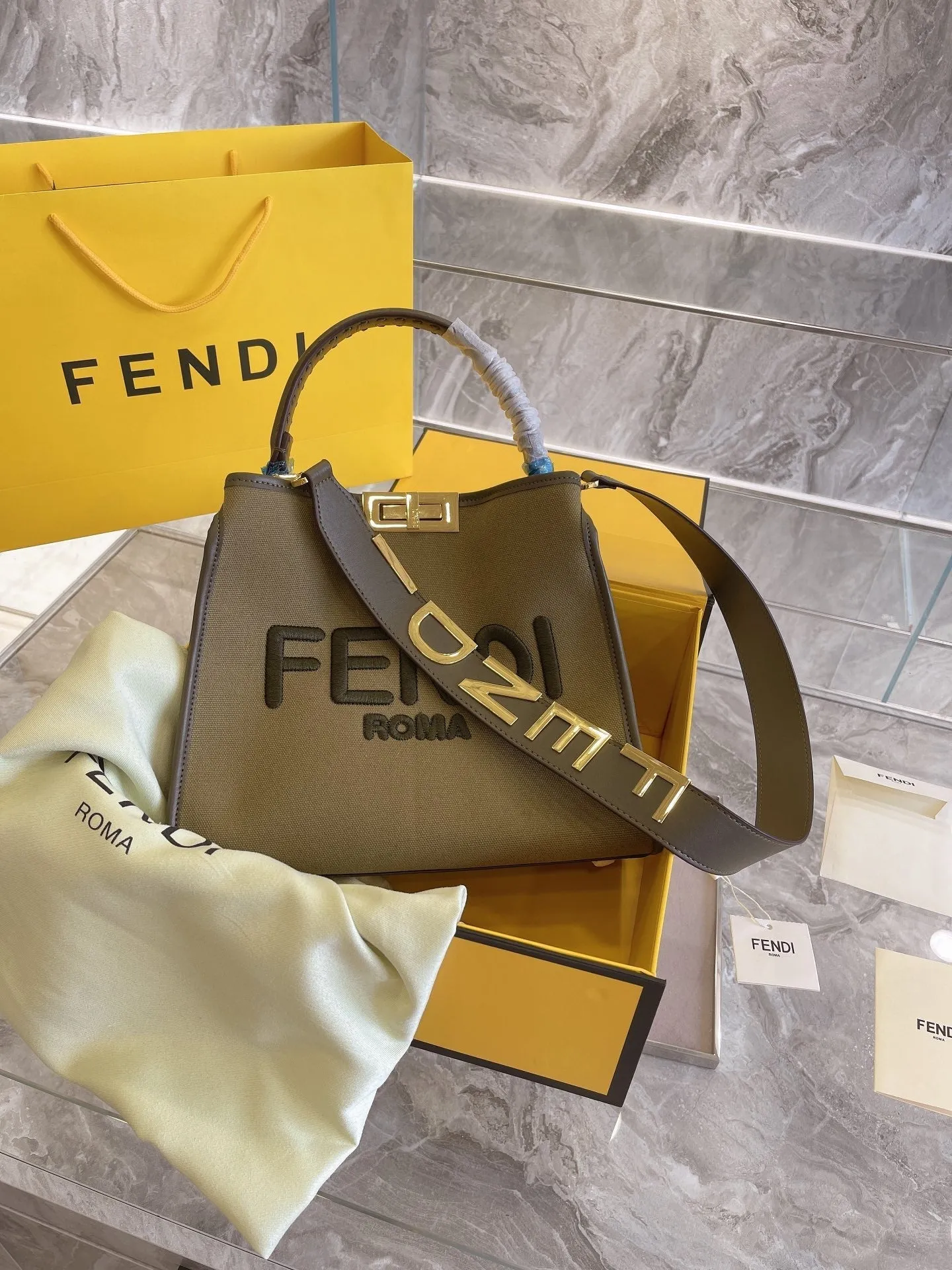 EN   Designer bags by Fendi 222