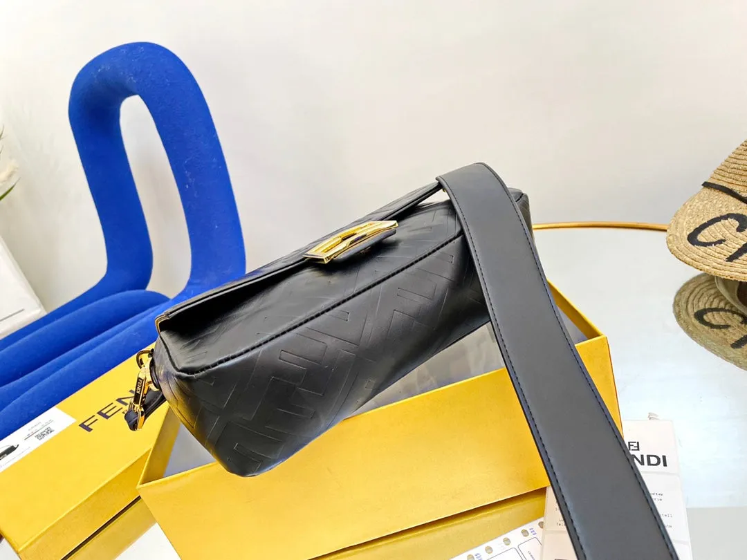 EN   Designer bags by Fendi 257