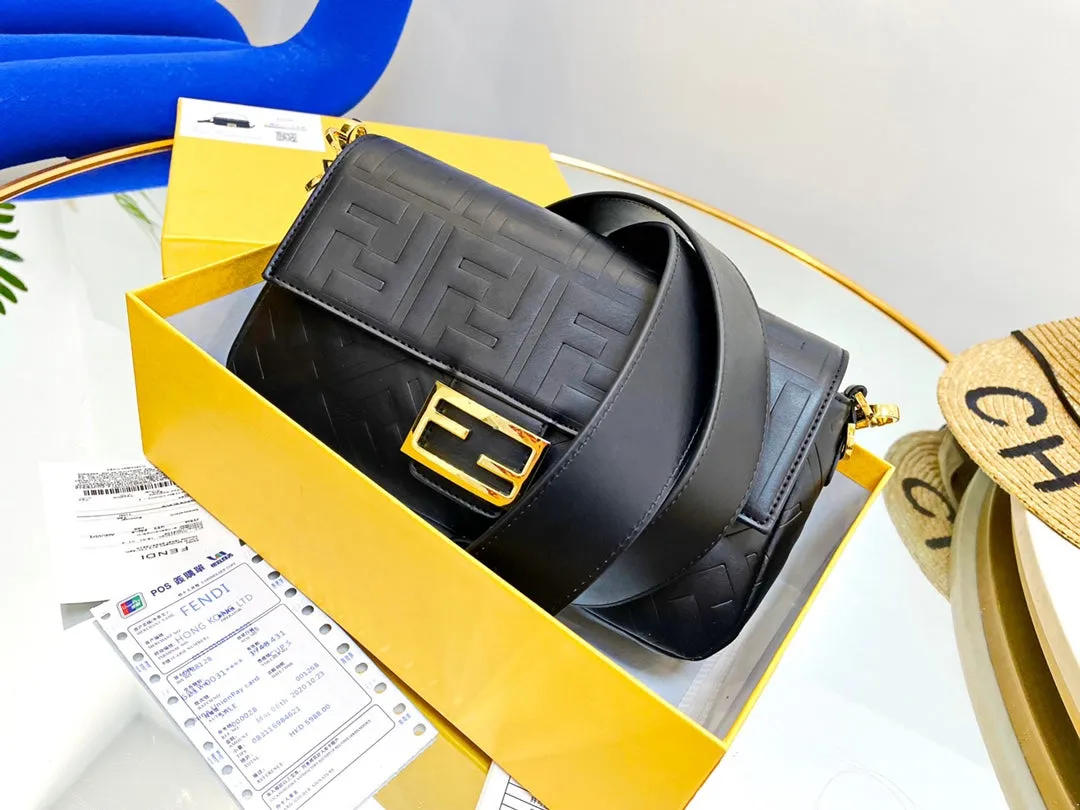 EN   Designer bags by Fendi 257