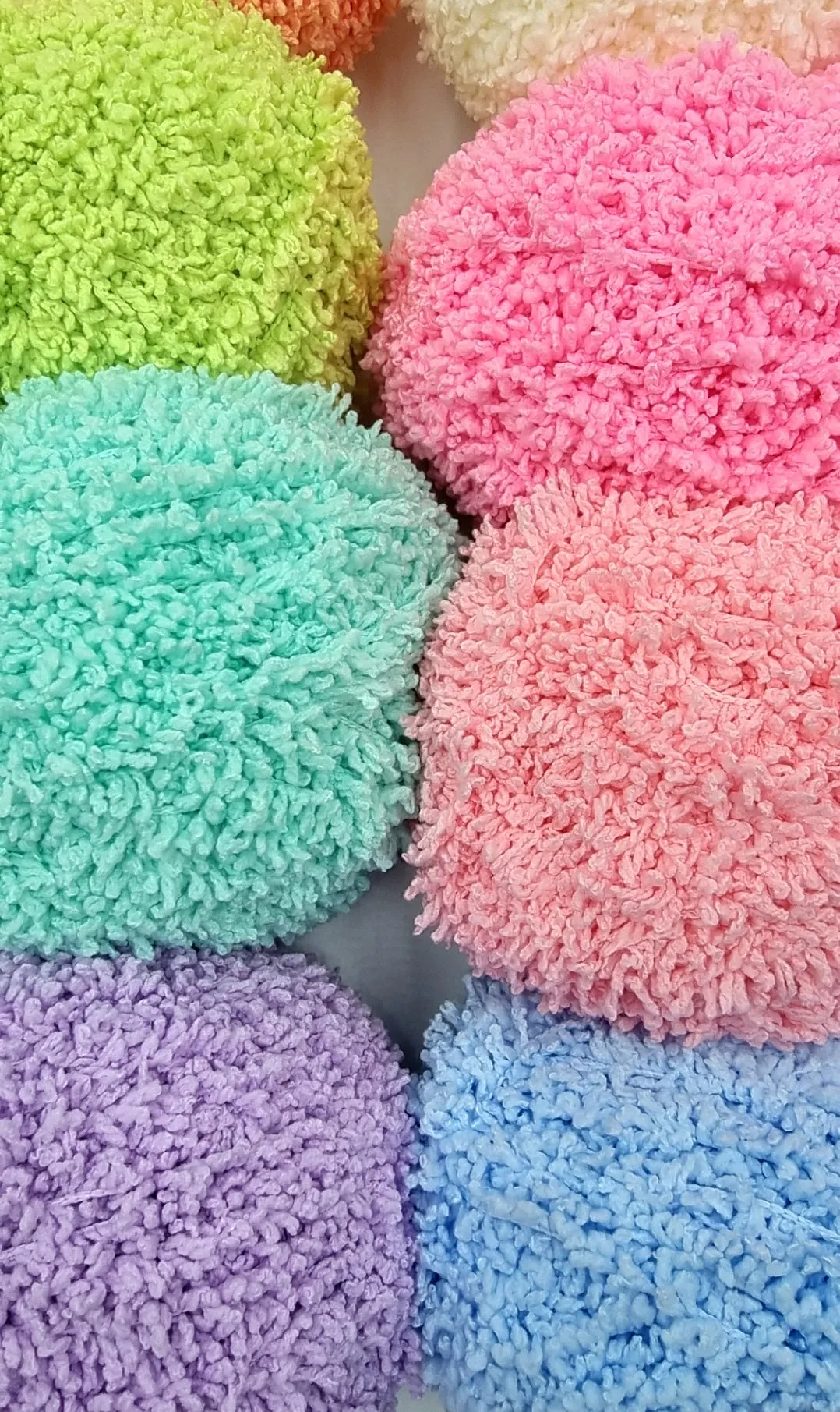 FLUFFY YARN COLLECTION