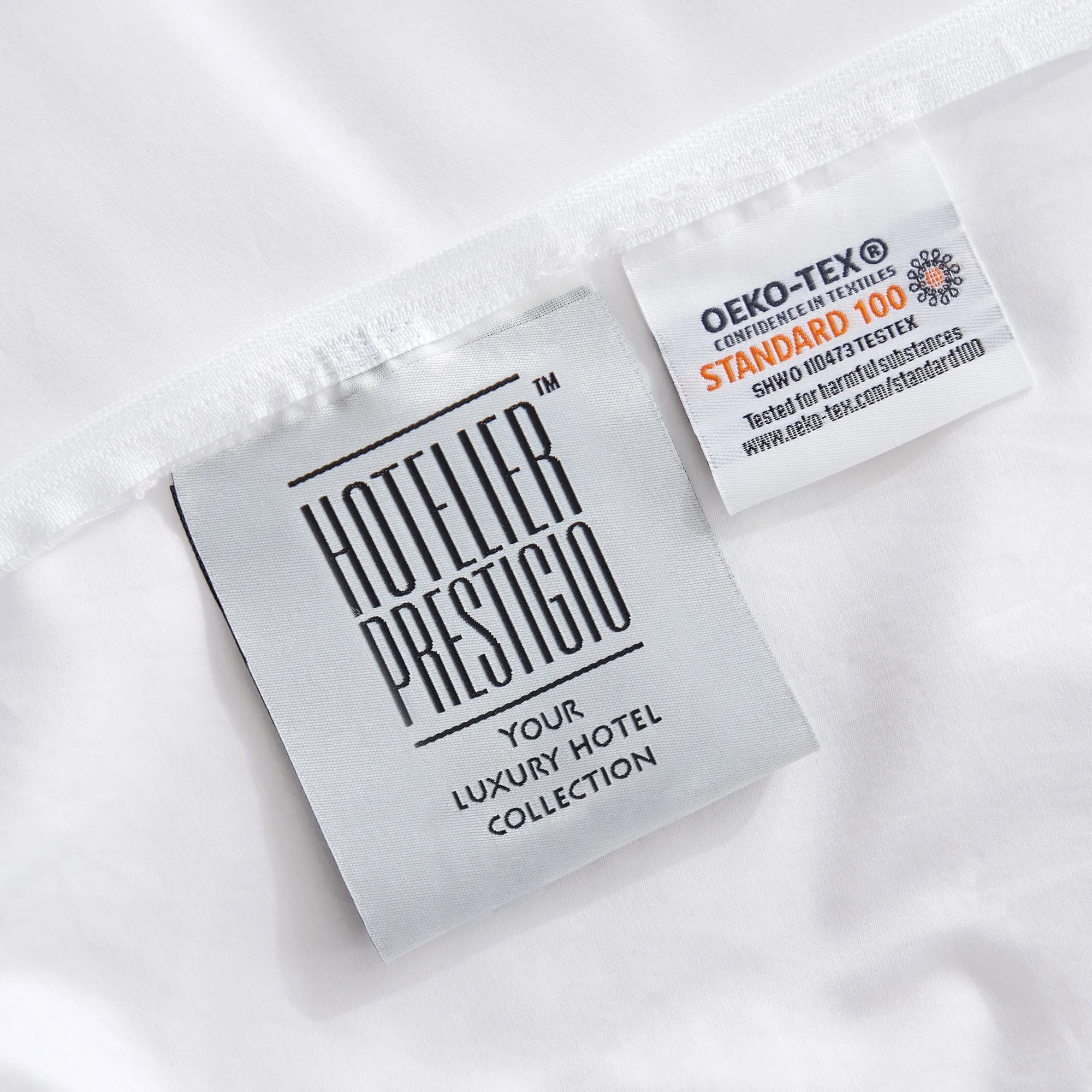 Hotelier Prestigio™ Lucent White With Grey Lines Fitted Sheet Set