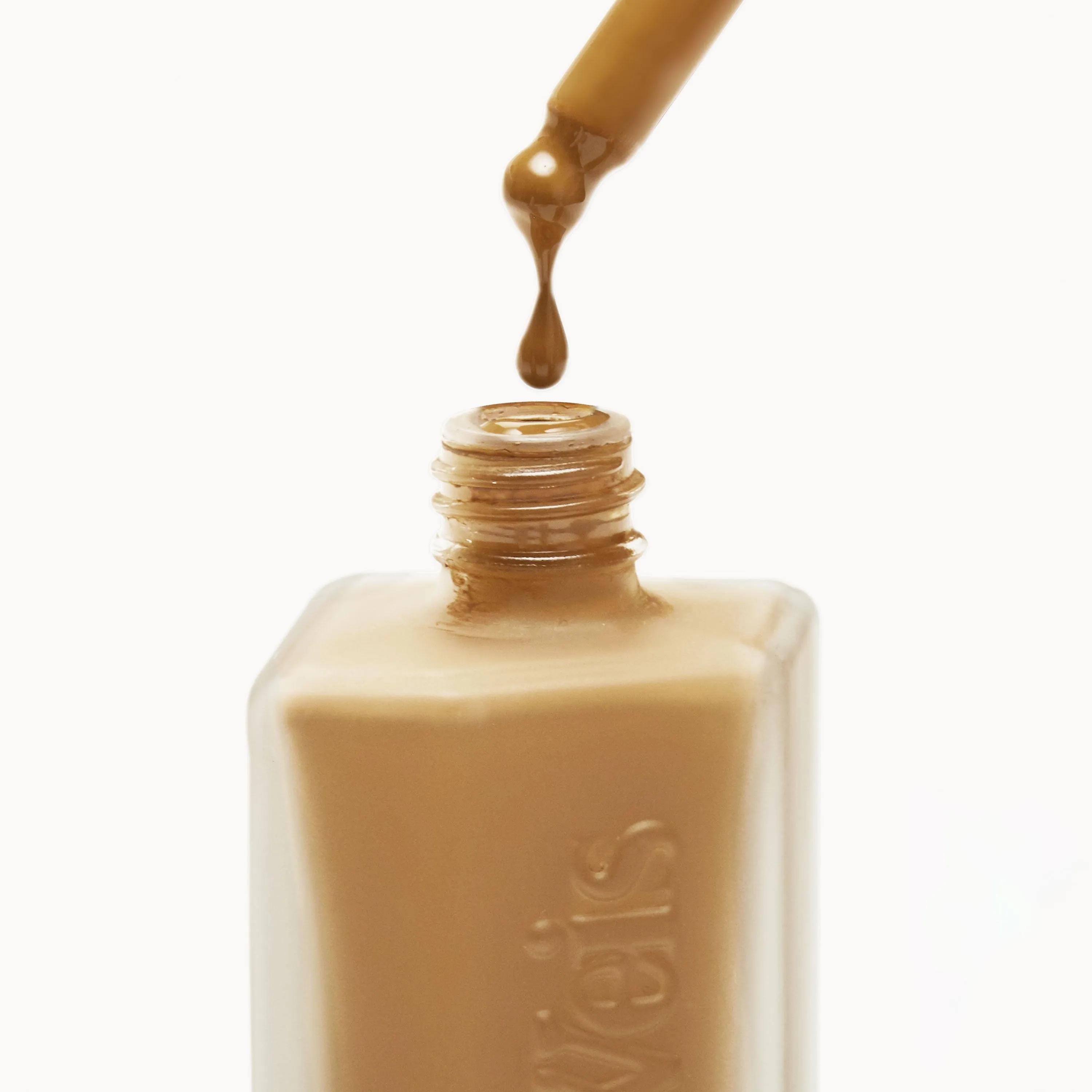 Invisible Touch Liquid Foundation--D320/Delicate