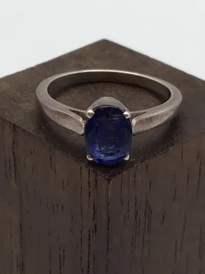 Lucent Sapphire Ring