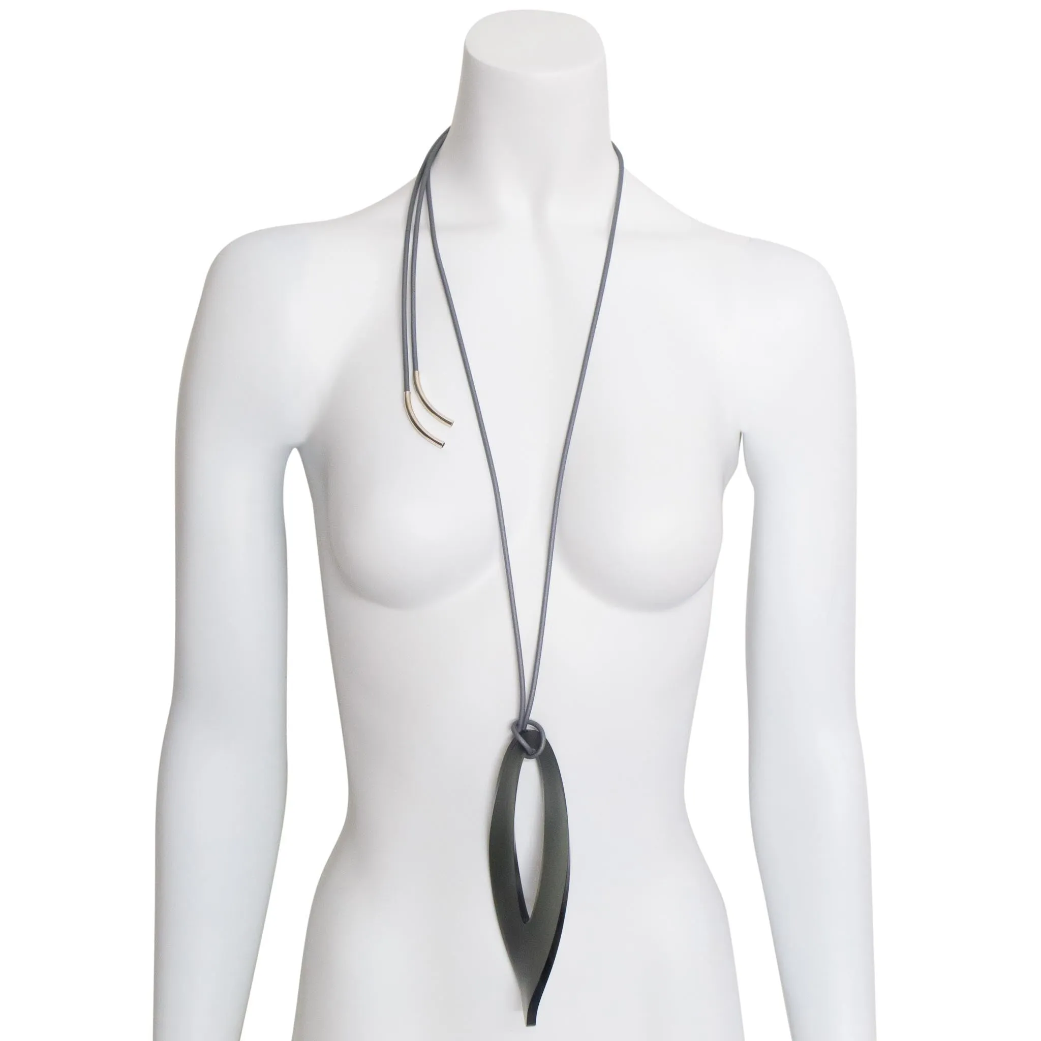 Twisted Pendant Neck