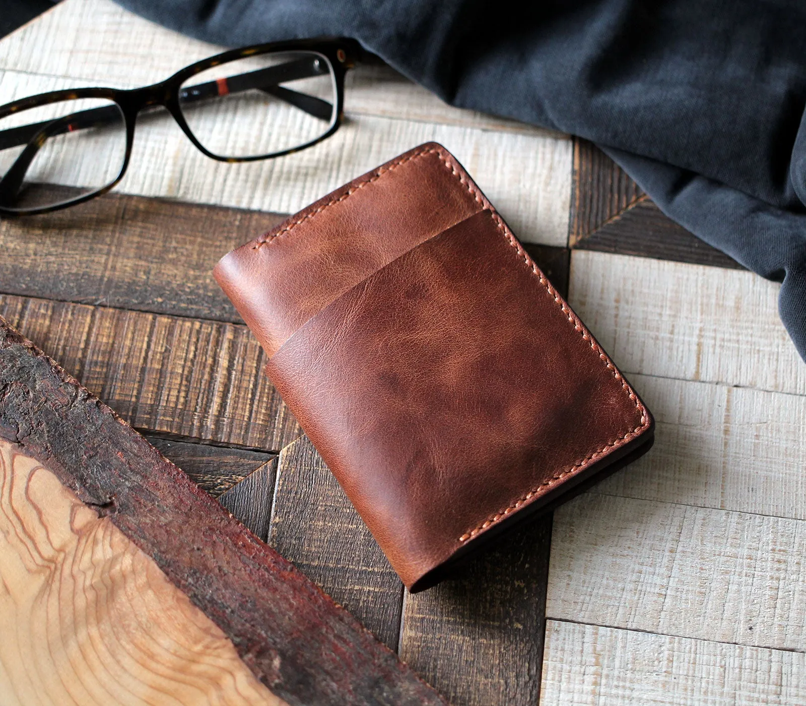 Vertical Wallet with Cash Pocket - Laodikya XL